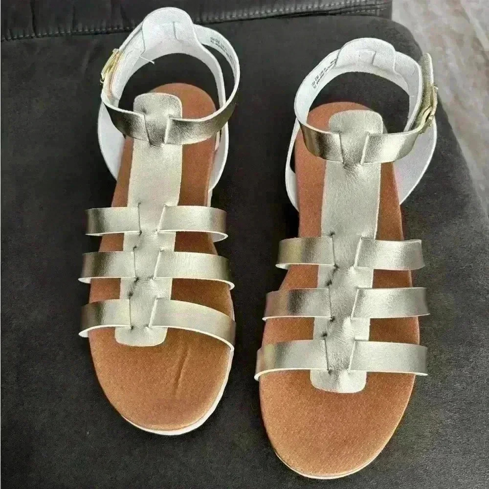 Girls Metallic Strappy Sandals Size 6 Big Kid New With Tags - Picture 2 of 4